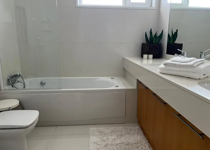 Moradia Exclusiva Junto Ao Mar *